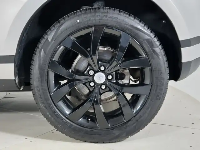 Land Rover Range Rover Evoque view 9