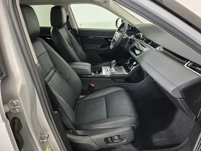 Land Rover Range Rover Evoque view 3
