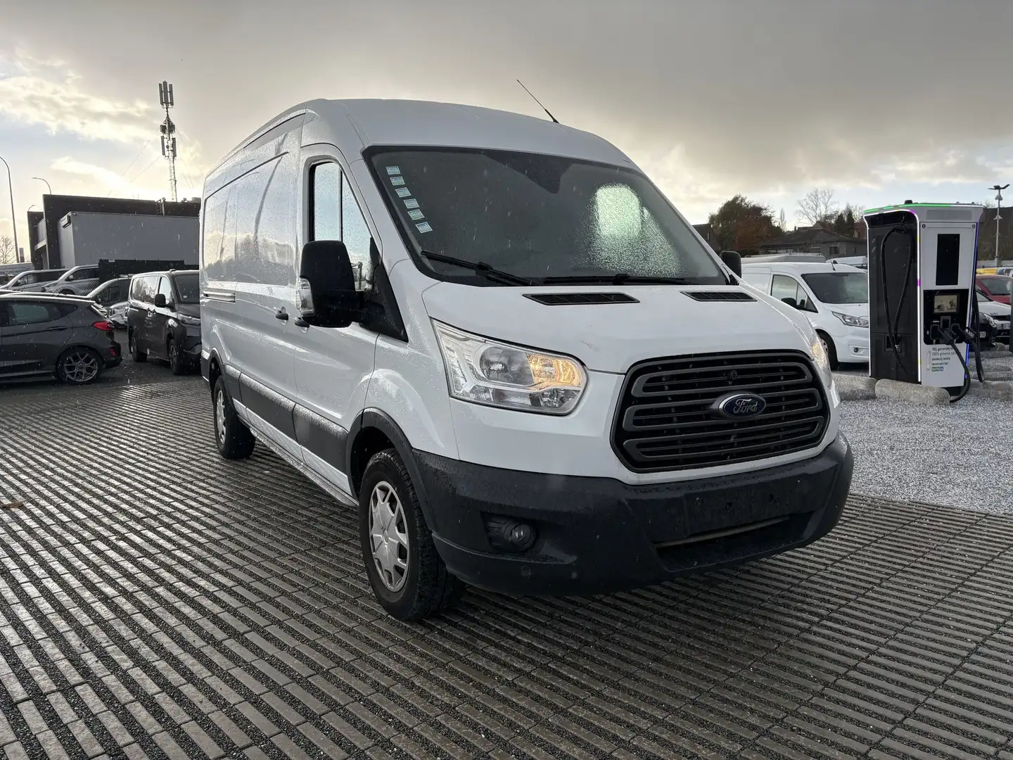 Ford Transit 350L L3H2 TD Trend FWD Blanc - 1