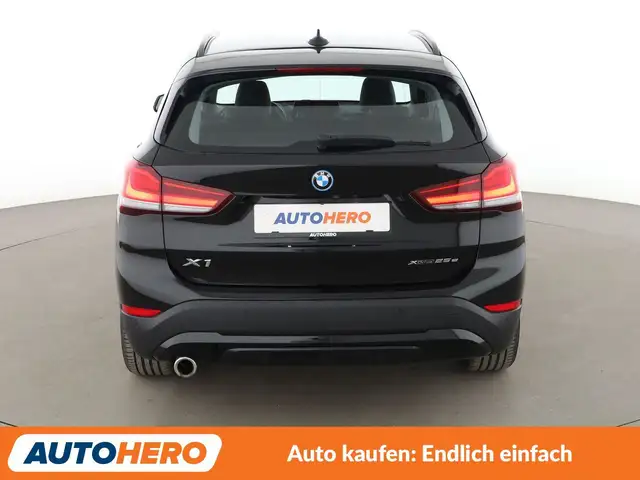 BMW X1 view 5