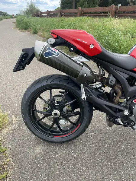 Ducati Monster 796 - foto 3