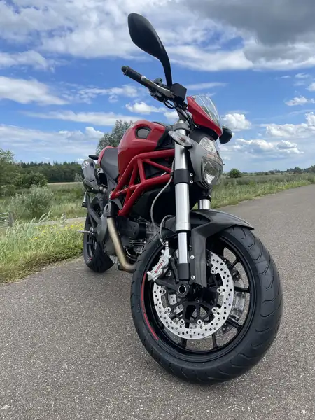Ducati Monster 796 - foto 5