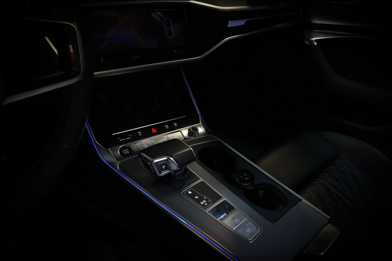 Audi A6 Avant 55 TFSI e quattro S edition Competition Matr — photo 8