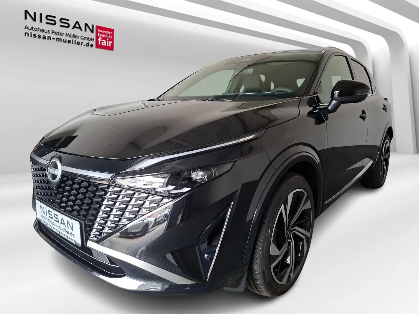 Nissan Qashqai 1.3 DIG-T Xtronic Tekna Premium Paket Schwarz - 1