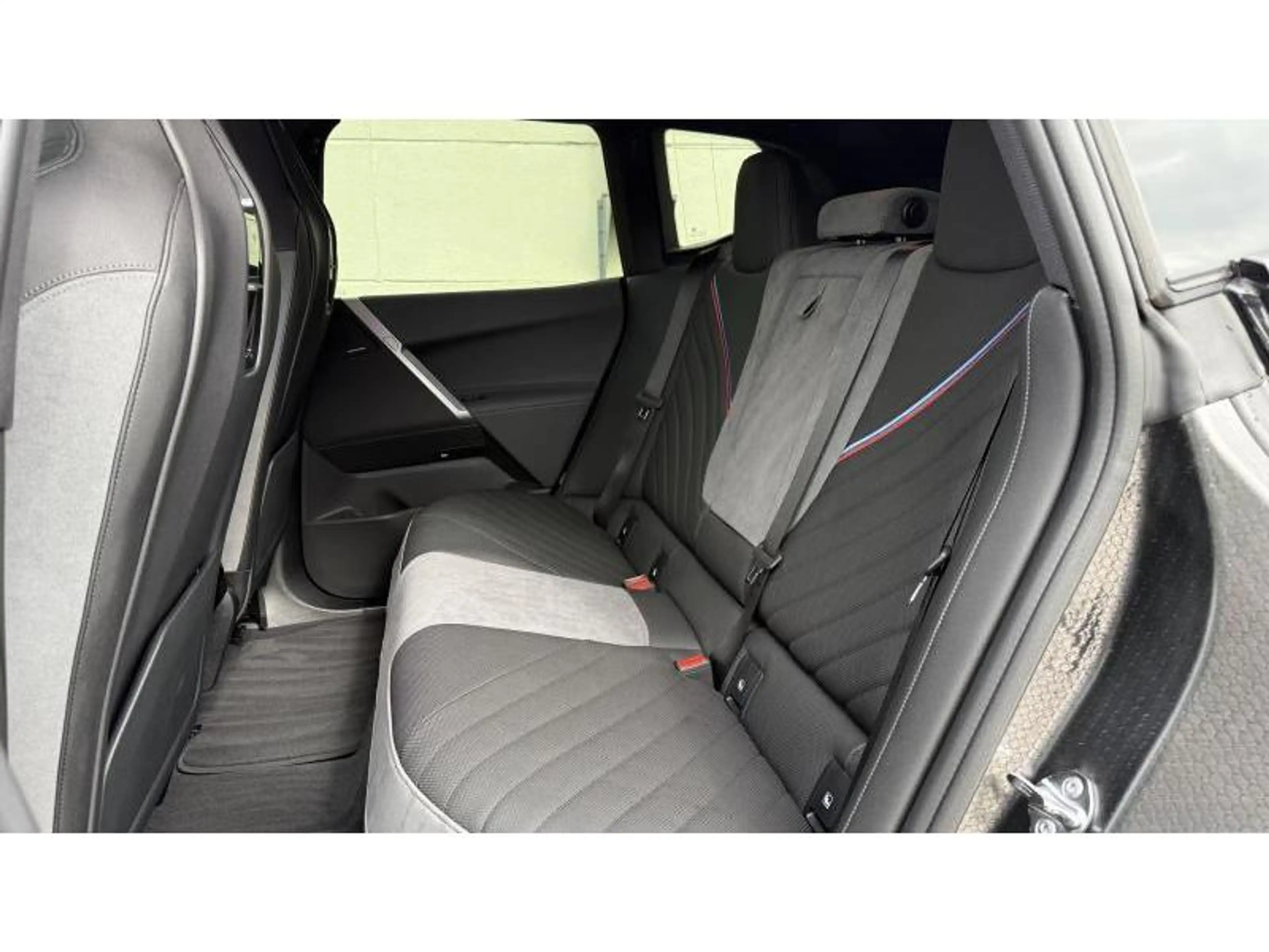 BMW iX 45 xDrive M Sport Pack Pro Attache Remorque Harman — photo 13