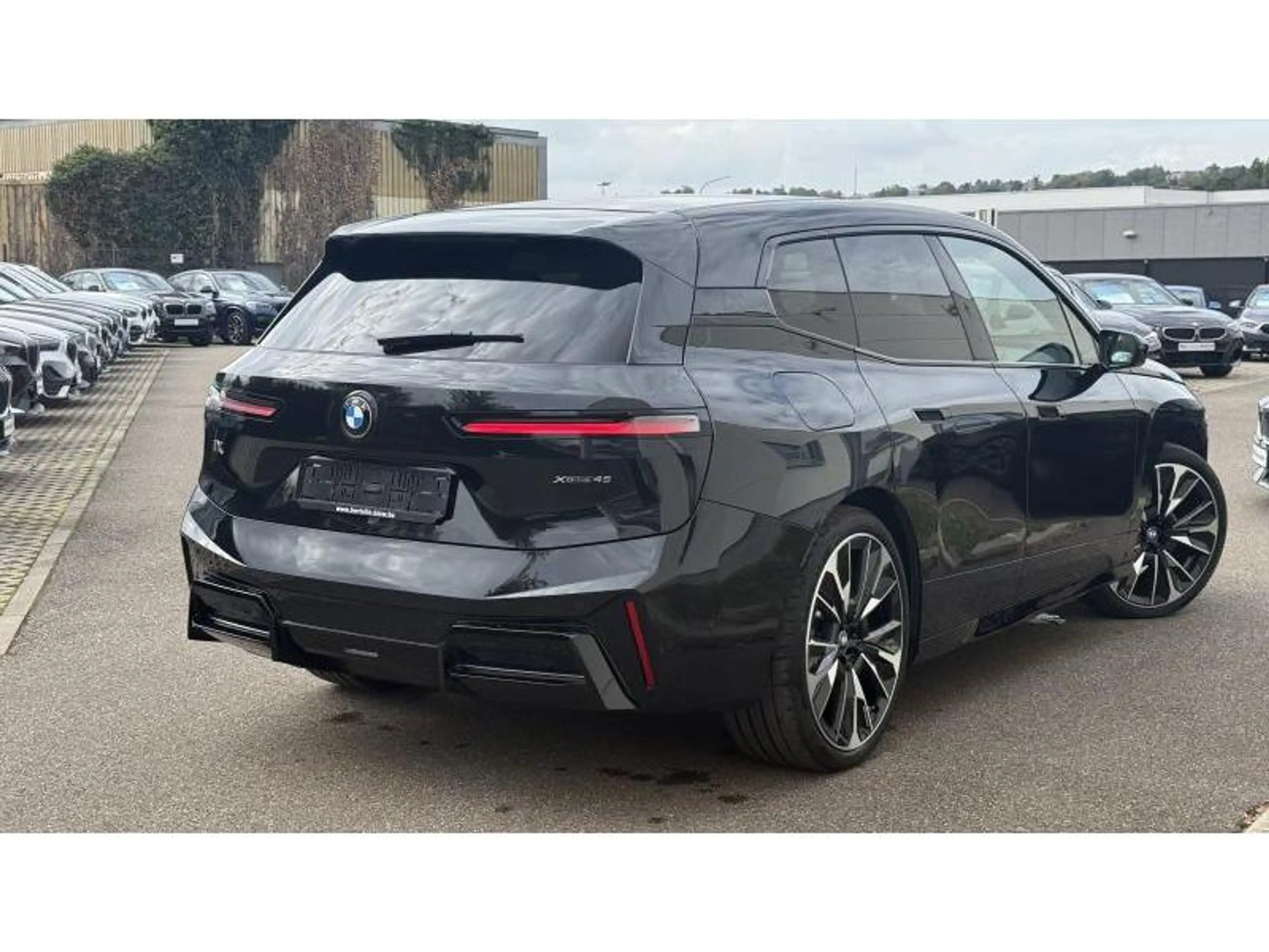 BMW iX 45 xDrive M Sport Pack Pro Attache Remorque Harman — photo 5