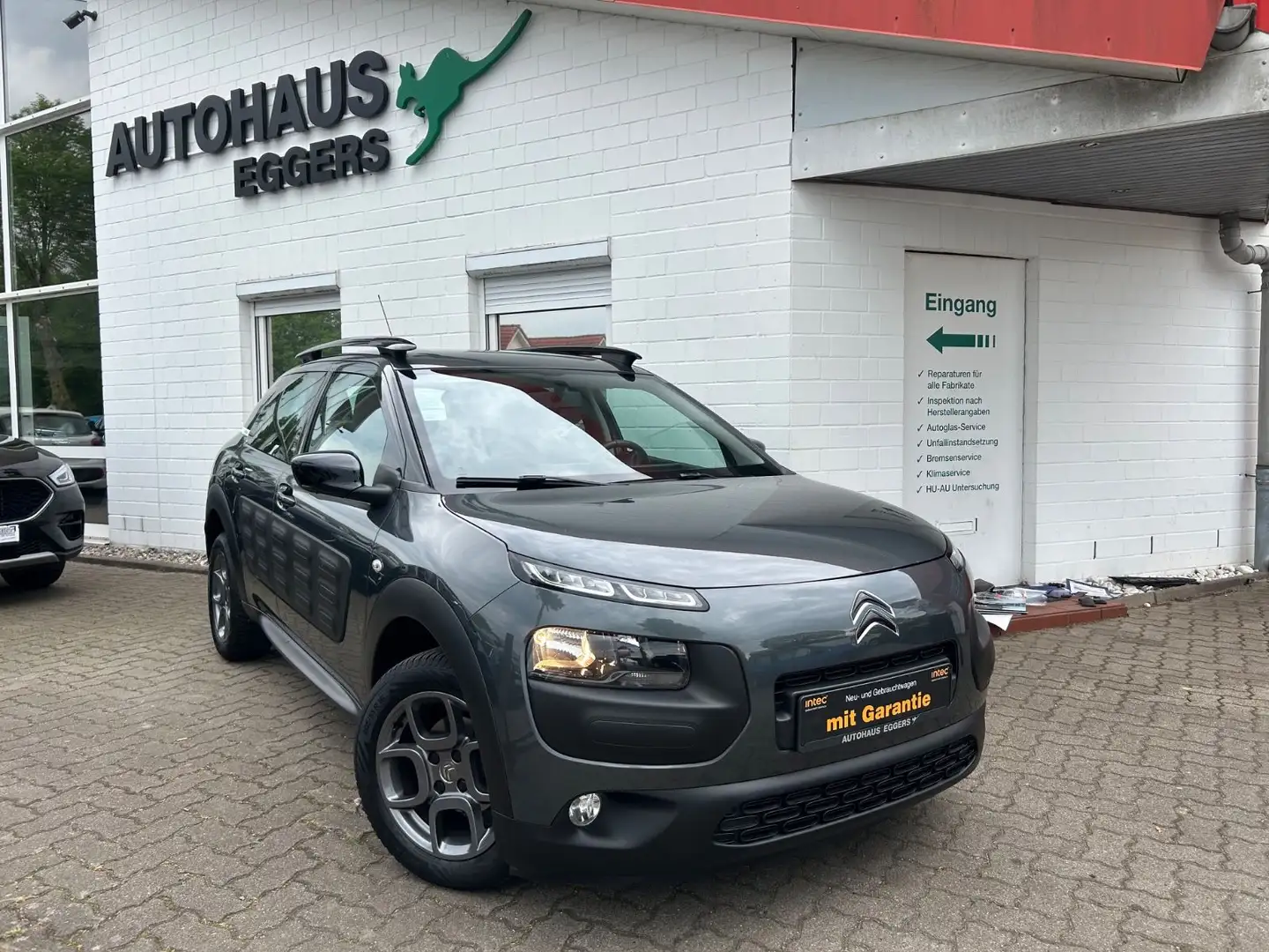 Citroen C4 Cactus Selection/2HD/NAVI/SHZ/TEMP/PDC Grau - 1