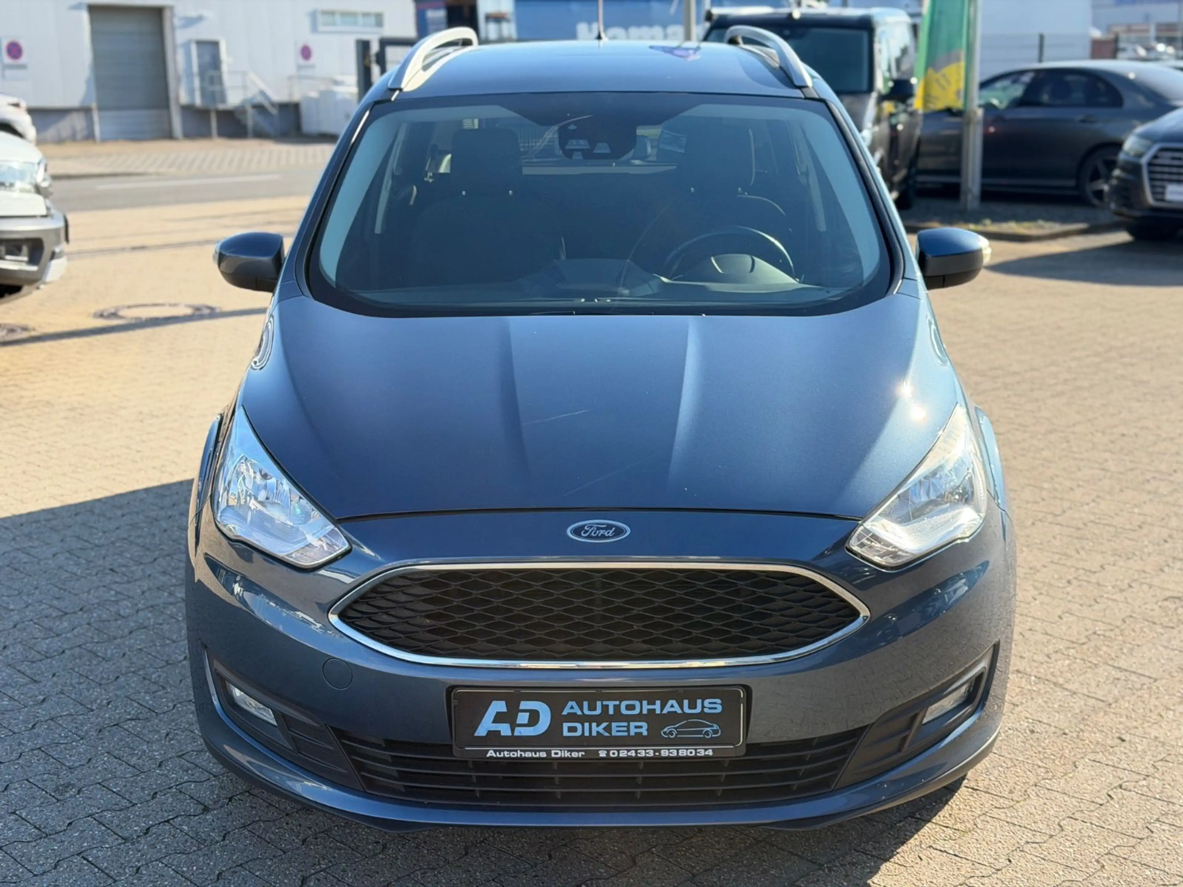 Ford Grand C-Max Cool & Connect Euro6, Navi, Klima — photo 9
