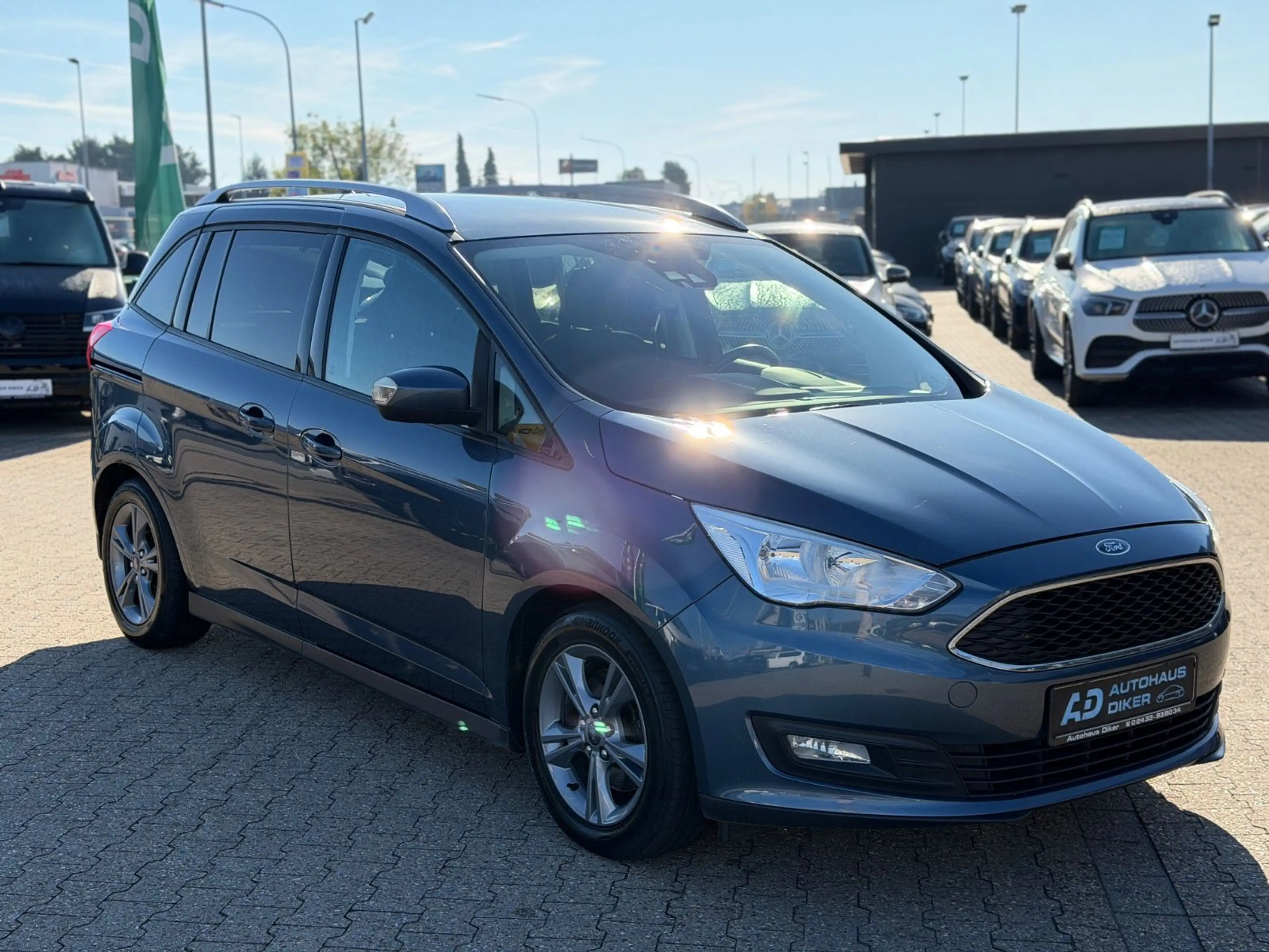 Ford Grand C-Max Cool & Connect Euro6, Navi, Klima — photo 2