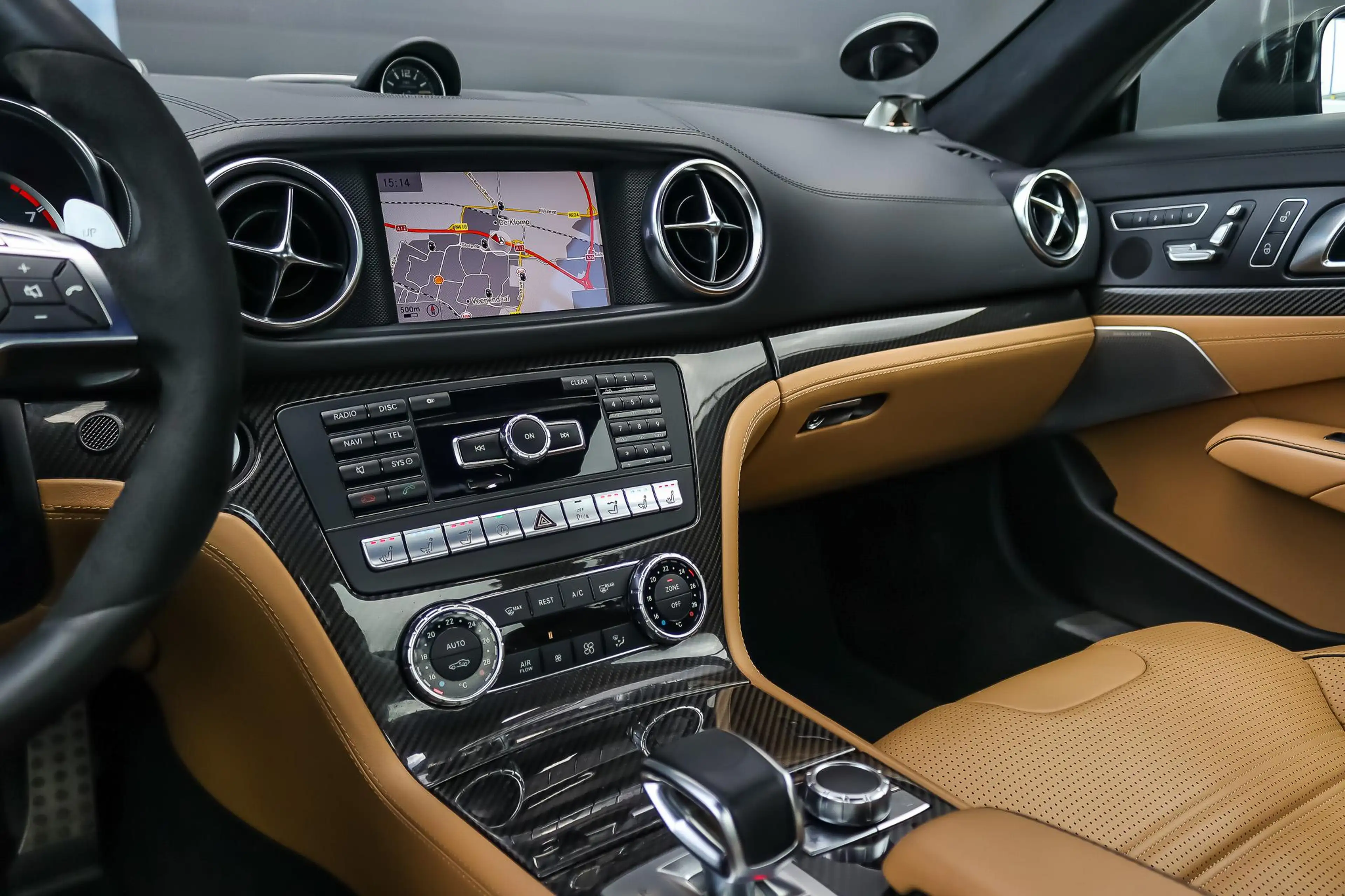 Mercedes-Benz SL 63 AMG 2LOOK Edition — photo 9