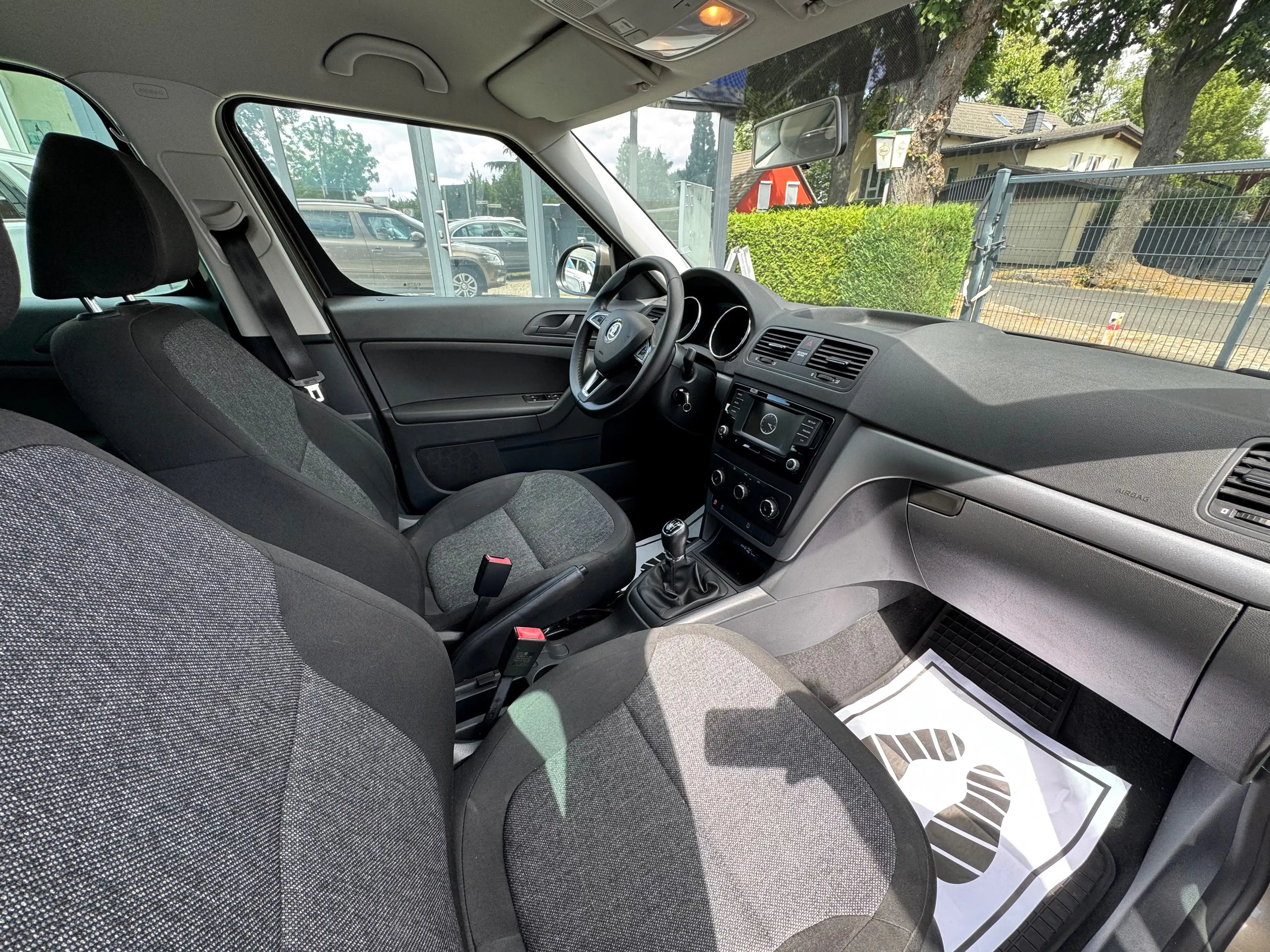 Skoda Yeti Cool Edition — photo 14