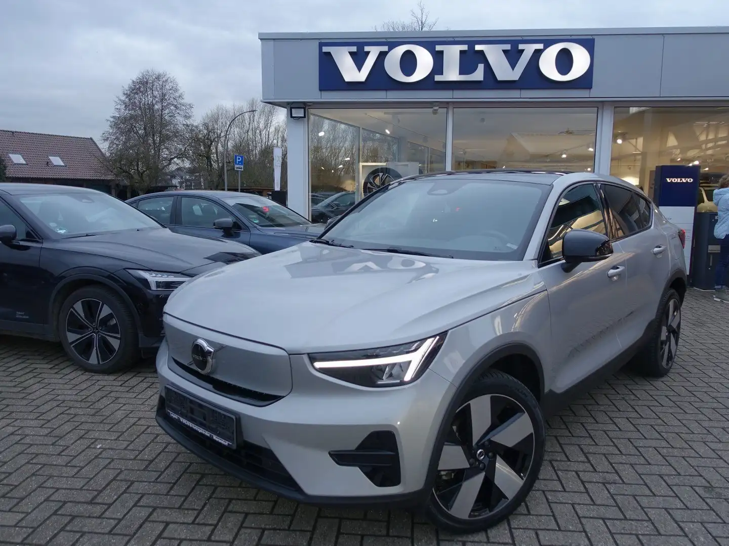 Volvo C40 Recharge Single Motor Plus/Kamera/Carplay Silber - 1