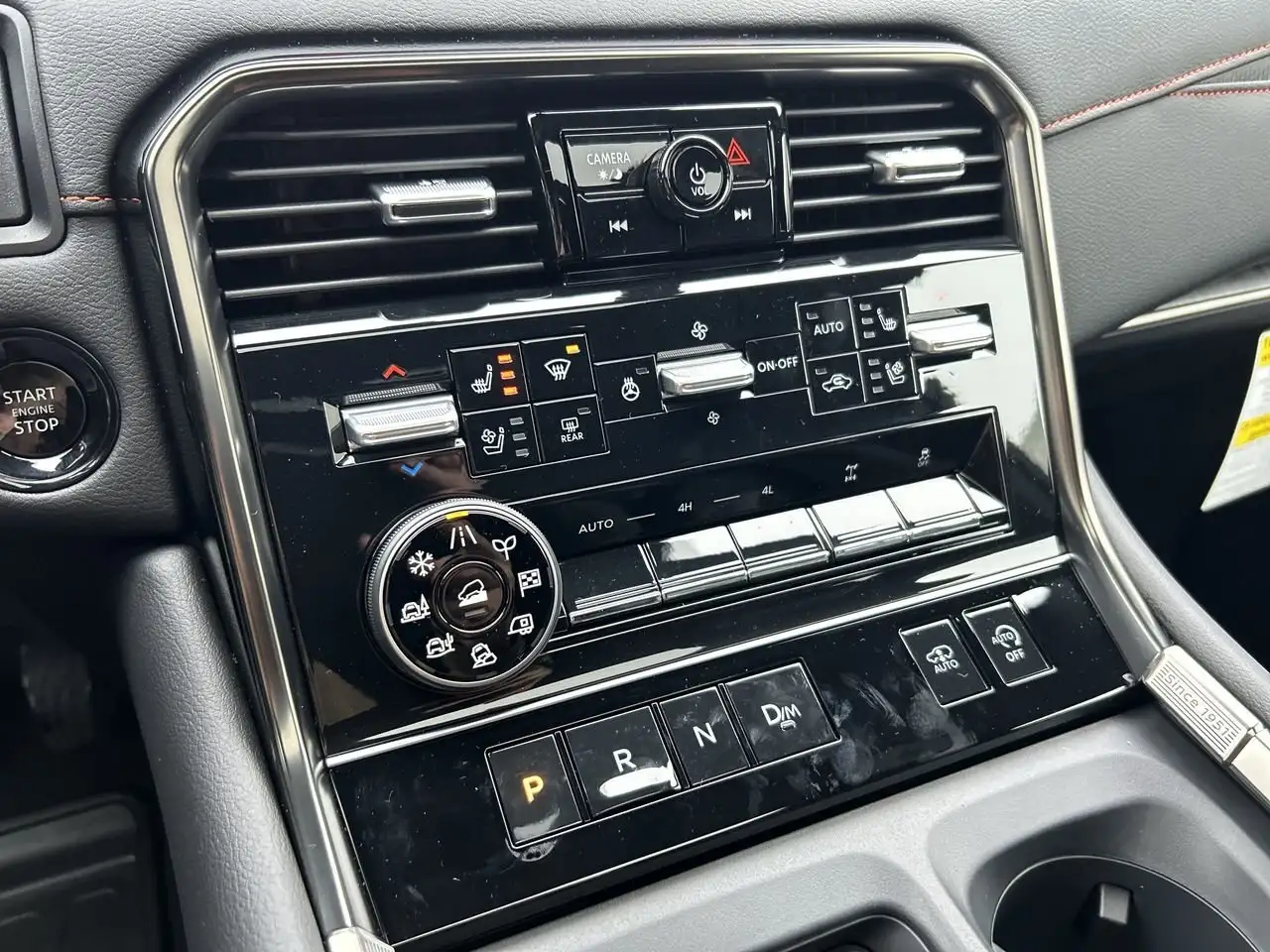 Nissan Armada снимка Nissan Armada