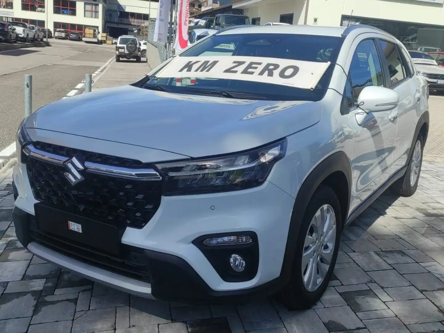 Suzuki SX4 S-Cross 1.4 IBRIDA 129CV ALLGRIP 4X4 4WD Blanc - 1
