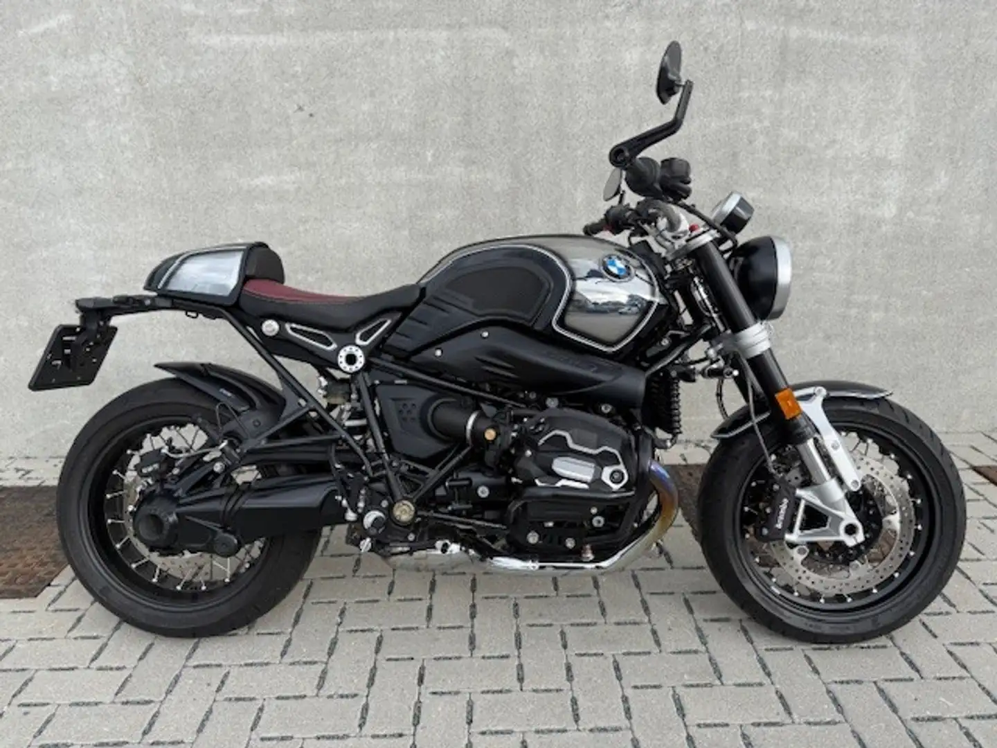 BMW R nineT 100 Years Edition Silber - 1