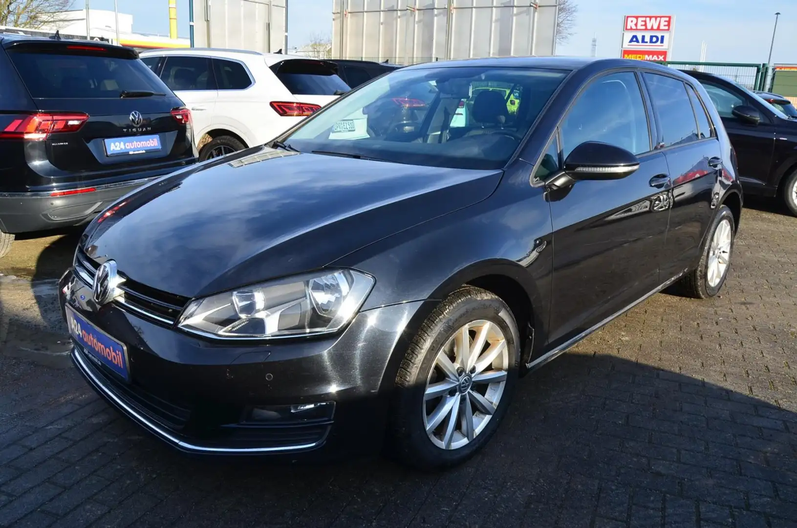 Volkswagen Golf VII 1.6 TDI Allstar Navi  HU neu Sitzheizung Klima Noir - 1