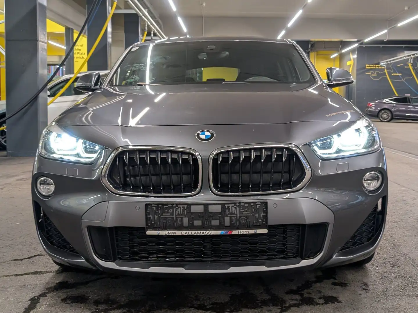 BMW X2 X2 sDrive 18d Aut. F39 B47 M-Serie Grau - 2
