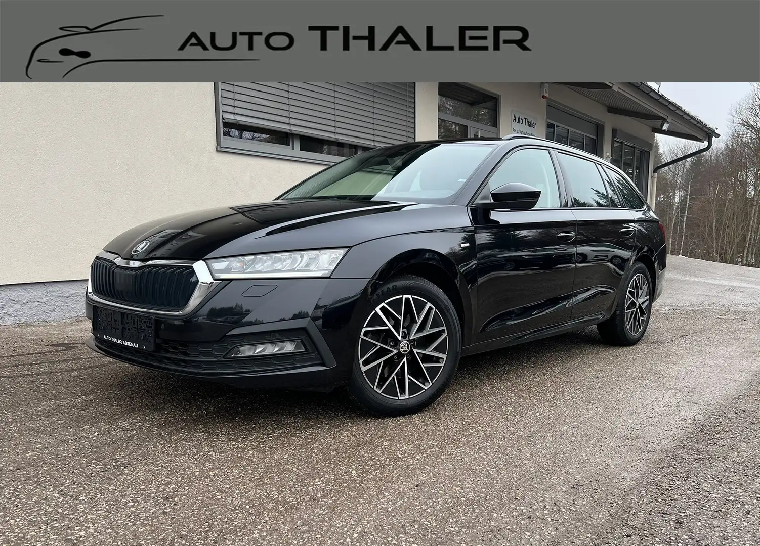 Skoda Octavia Combi 2,0 TDI 4x4 Ambition DSG Schwarz - 1