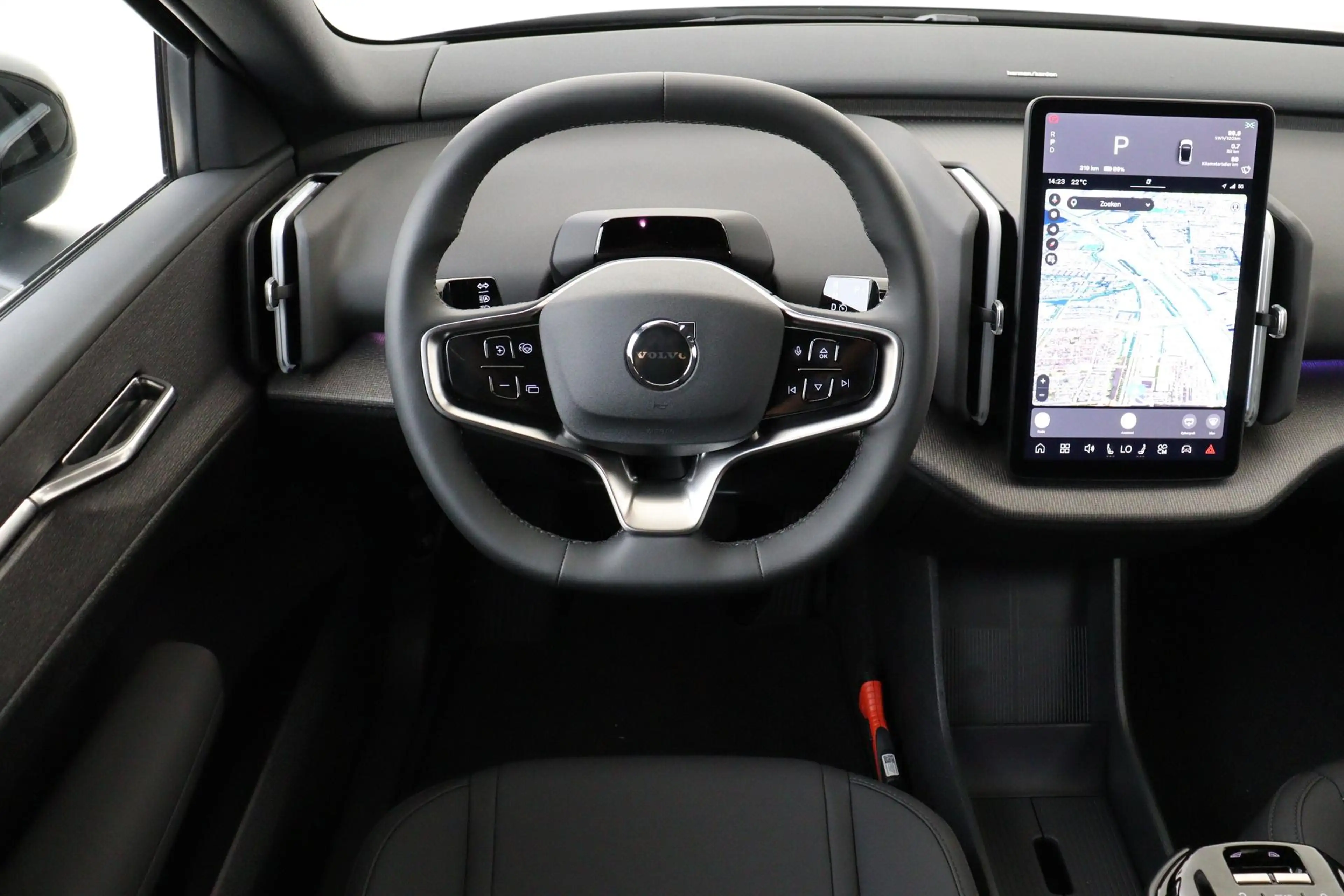 Volvo EX30 P3 LONG RANGE PLUS EUROPA 69 kWh -HARMAN/KARDON|CL — photo 2