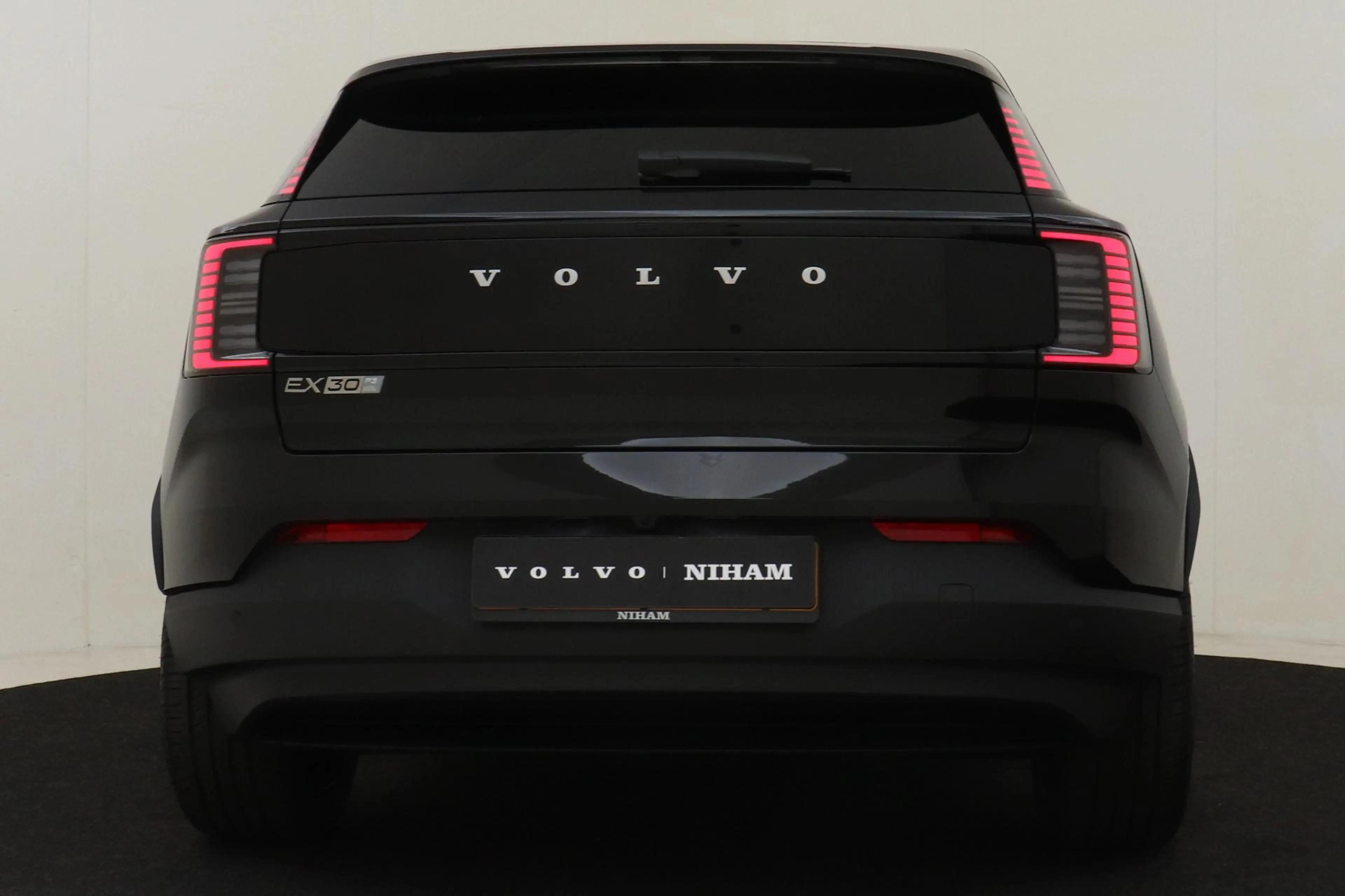 Volvo EX30 P3 LONG RANGE PLUS EUROPA 69 kWh -HARMAN/KARDON|CL — photo 15