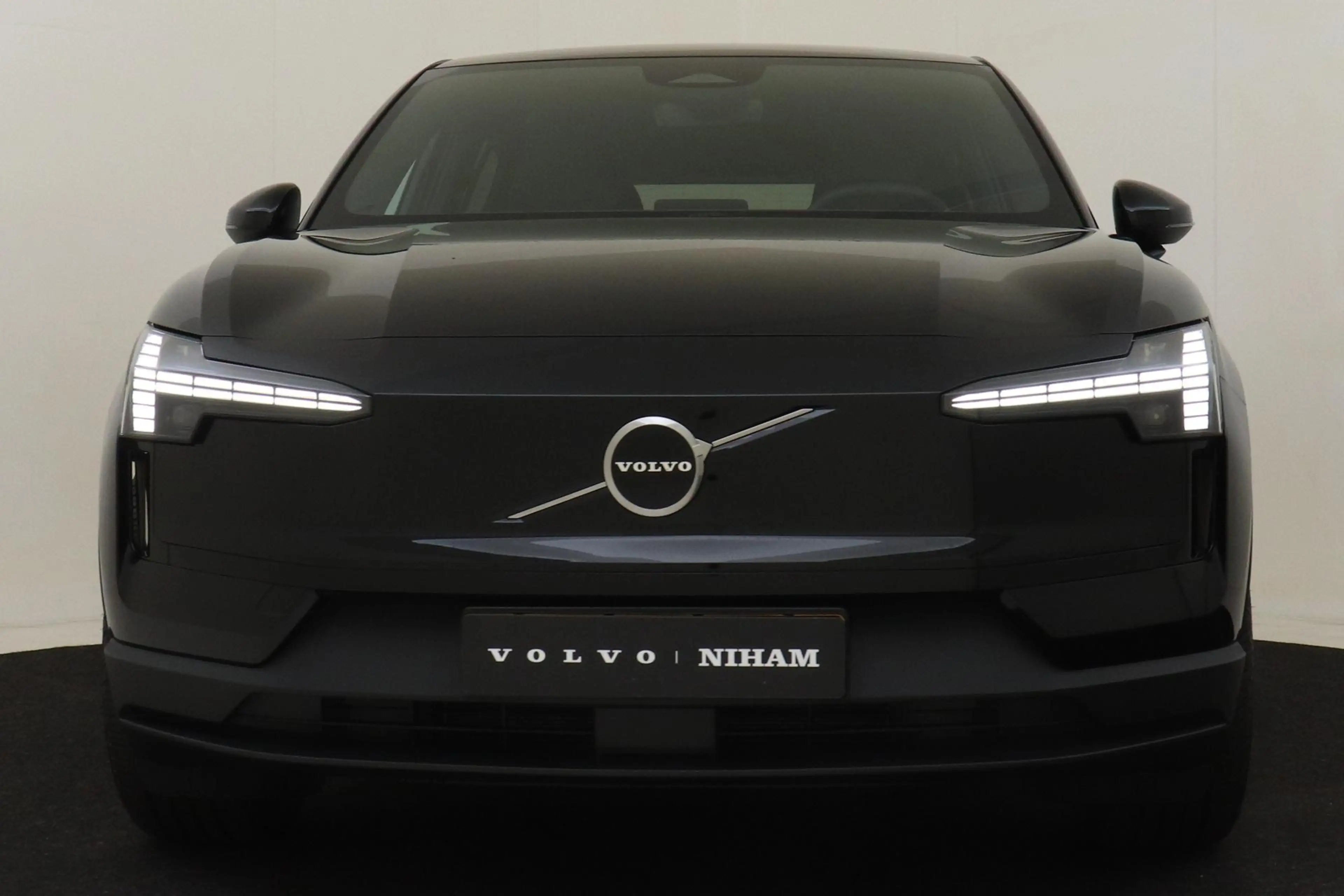 Volvo EX30 P3 LONG RANGE PLUS EUROPA 69 kWh -HARMAN/KARDON|CL — photo 9