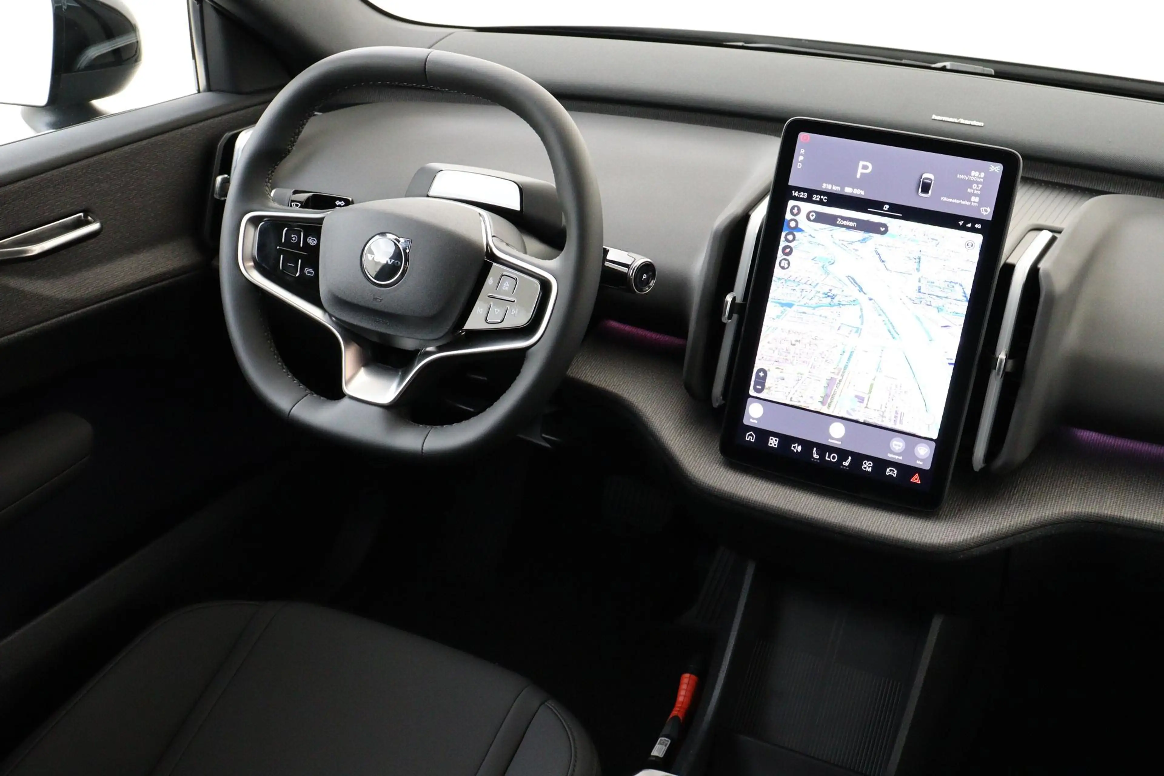 Volvo EX30 P3 LONG RANGE PLUS EUROPA 69 kWh -HARMAN/KARDON|CL — photo 6