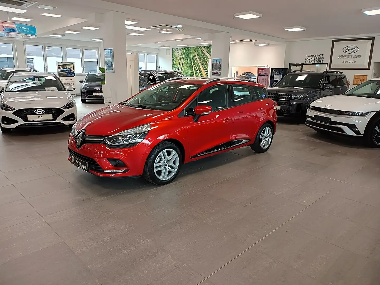 Renault Clio Grandtour Energy TCe 90 Zen *AHK*Navi*Klima* Rot - 2