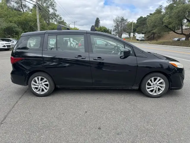 Mazda 5 2012 — photo 4