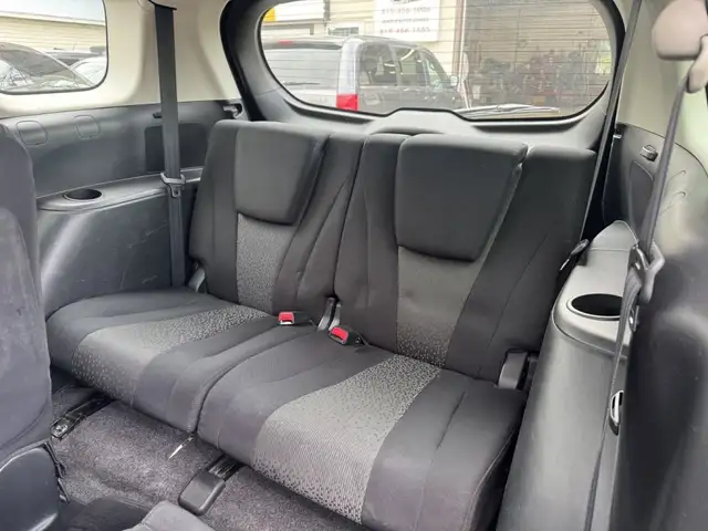Mazda 5 2012 — photo 8