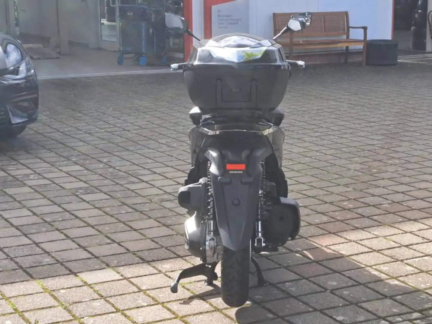 Honda SH 350 Noir - 2