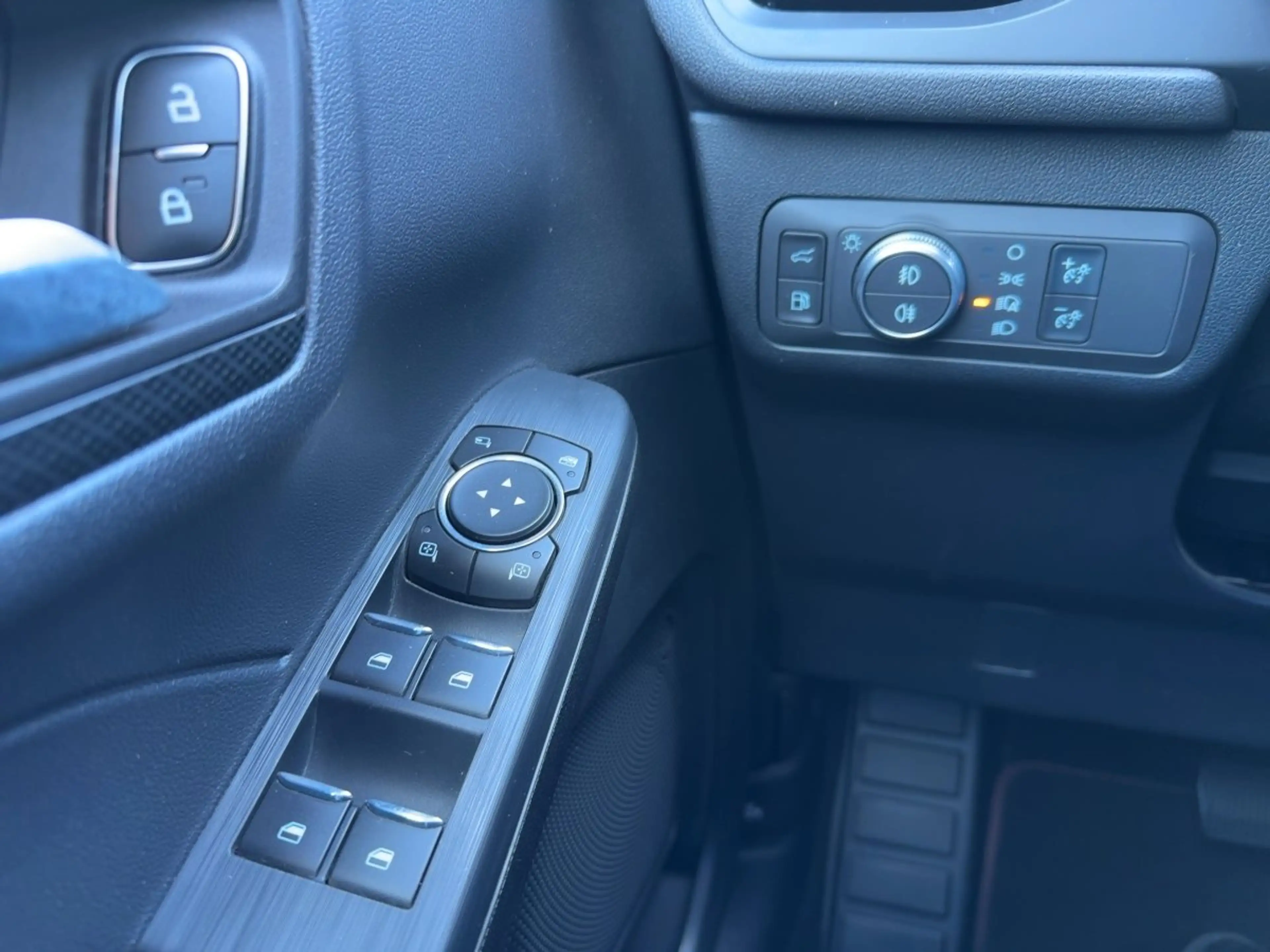 Ford Kuga ST-Line X LED+Navi+Kamera+Winterpaket — photo 15