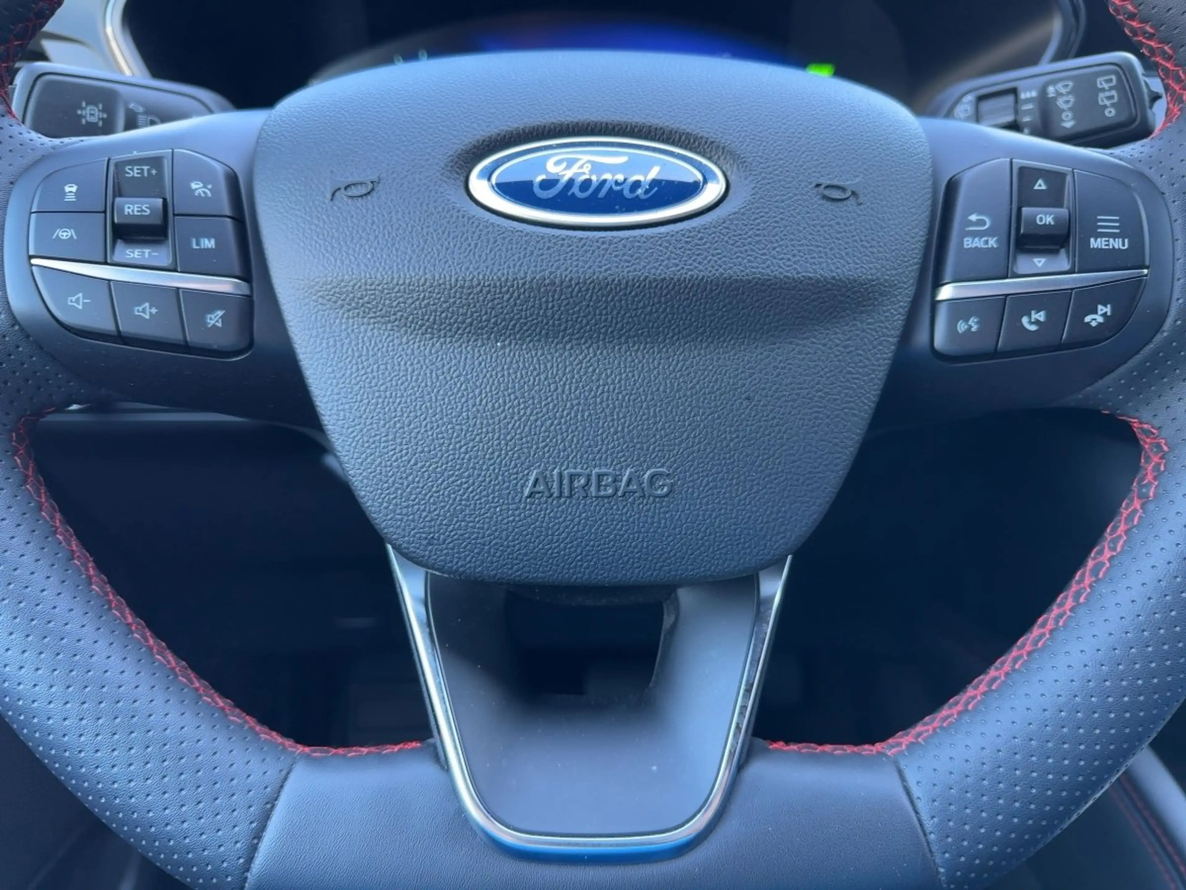 Ford Kuga ST-Line X LED+Navi+Kamera+Winterpaket — photo 10