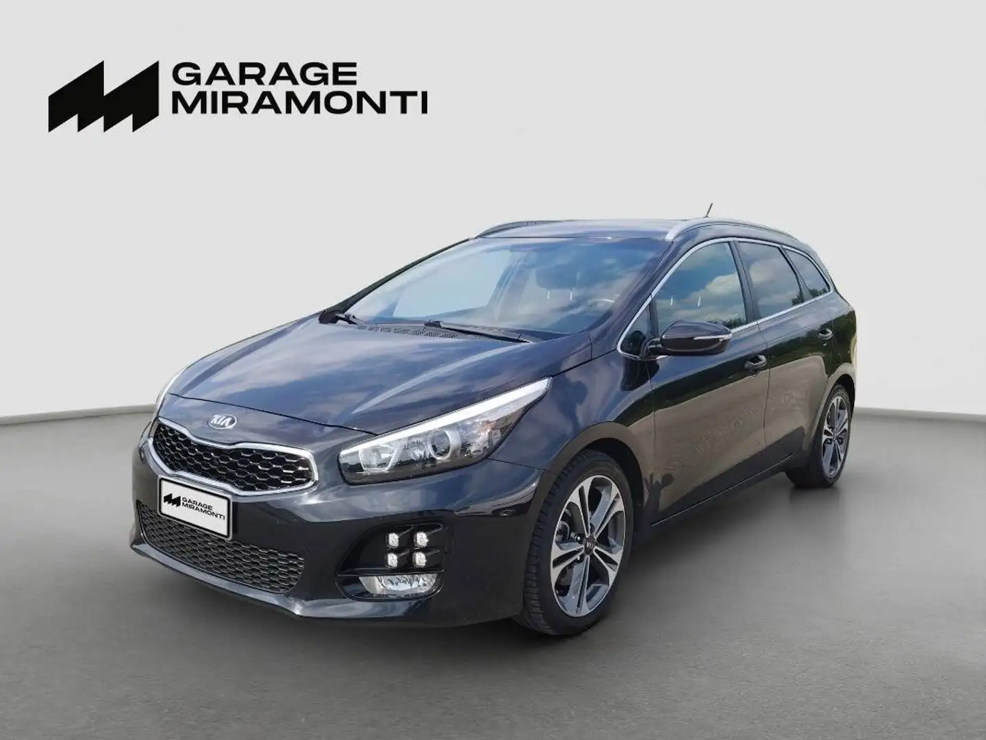 Kia Ceed / cee'd 1.6 crdi GT Line 110cv Gris - 1