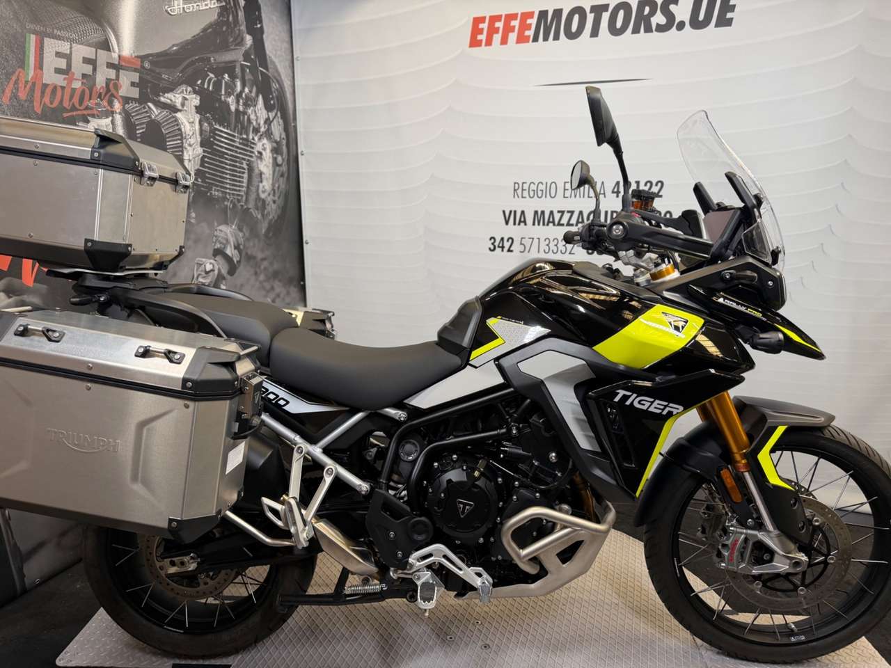 Triumph Tiger 900