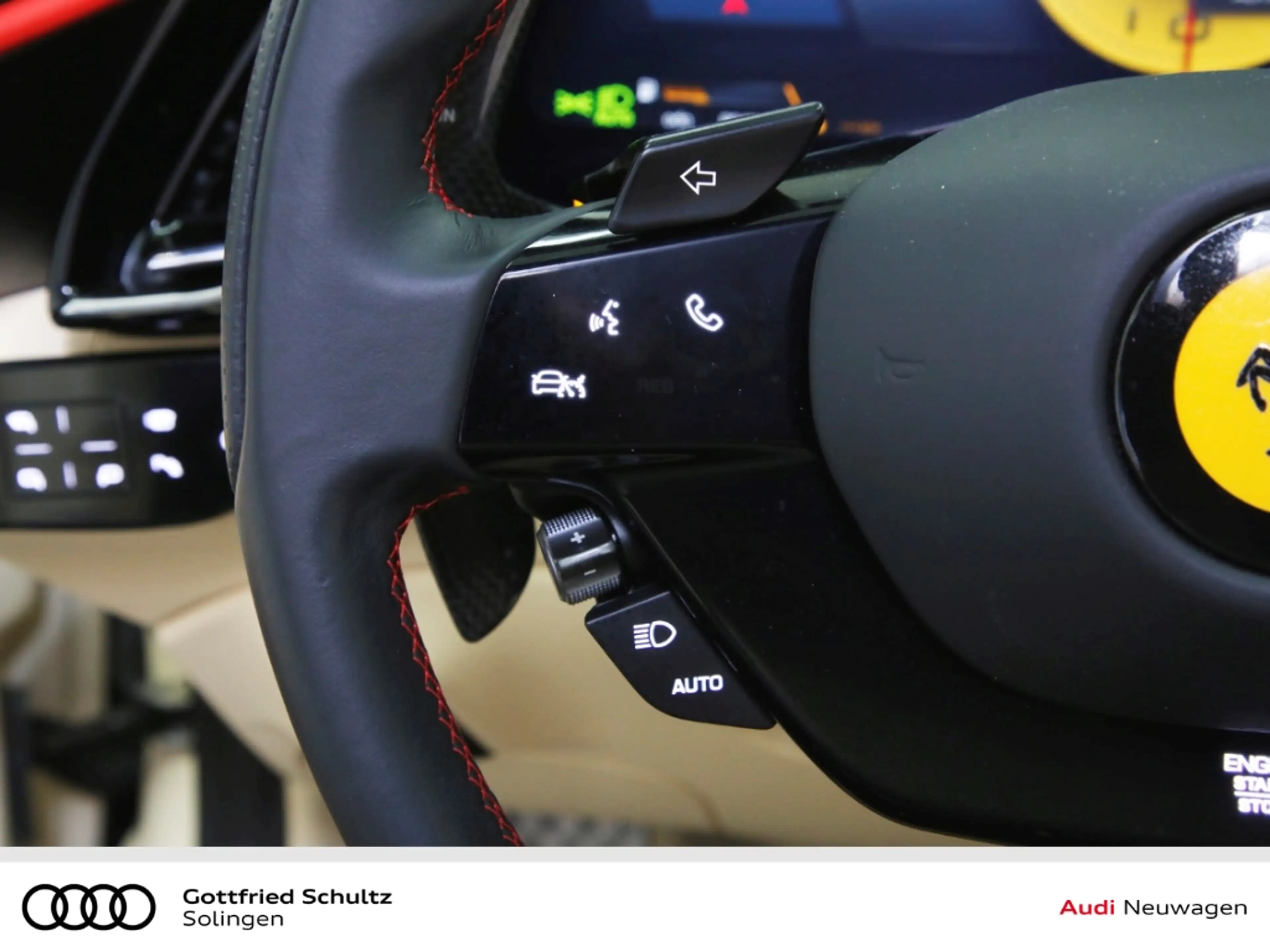 Ferrari Roma Carbon Beifahrer-Display Sonderlack Avorio — photo 14