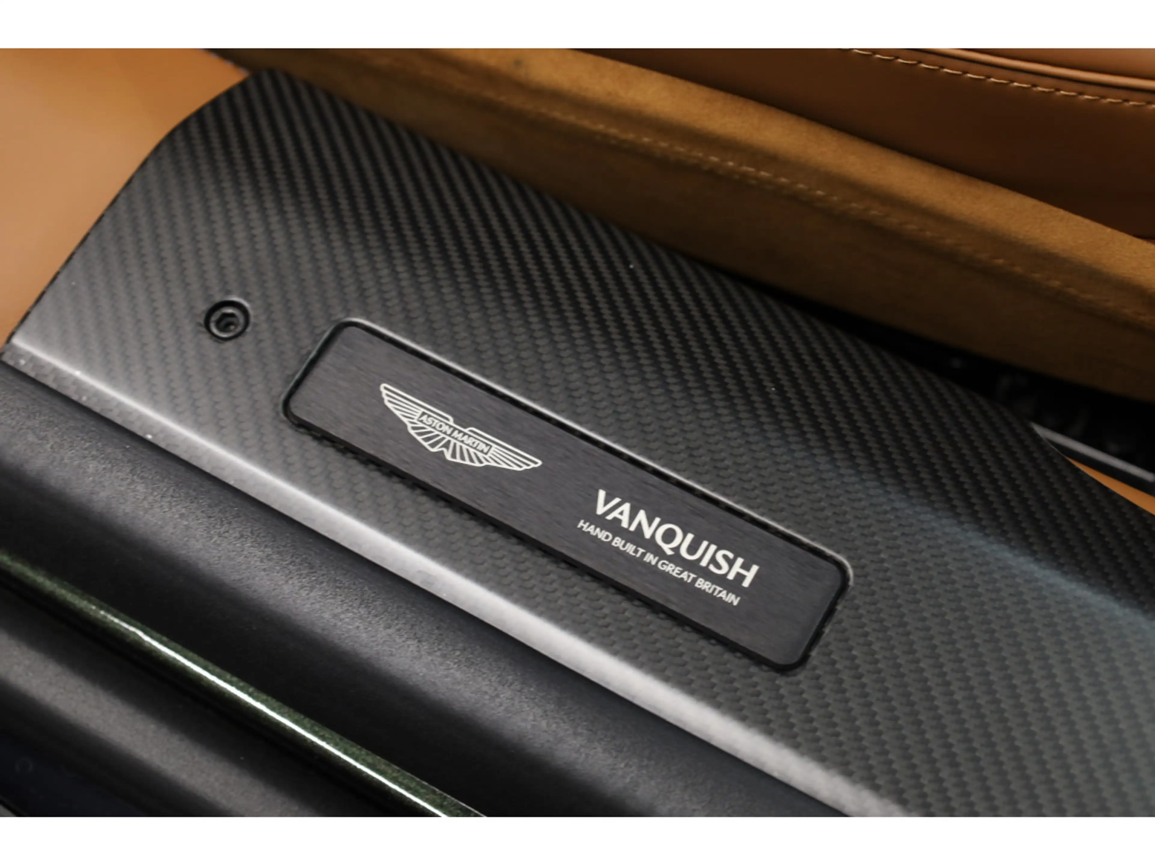 Aston Martin Vanquish Volante V12 Twin Turbo - Minotaur Green — photo 12