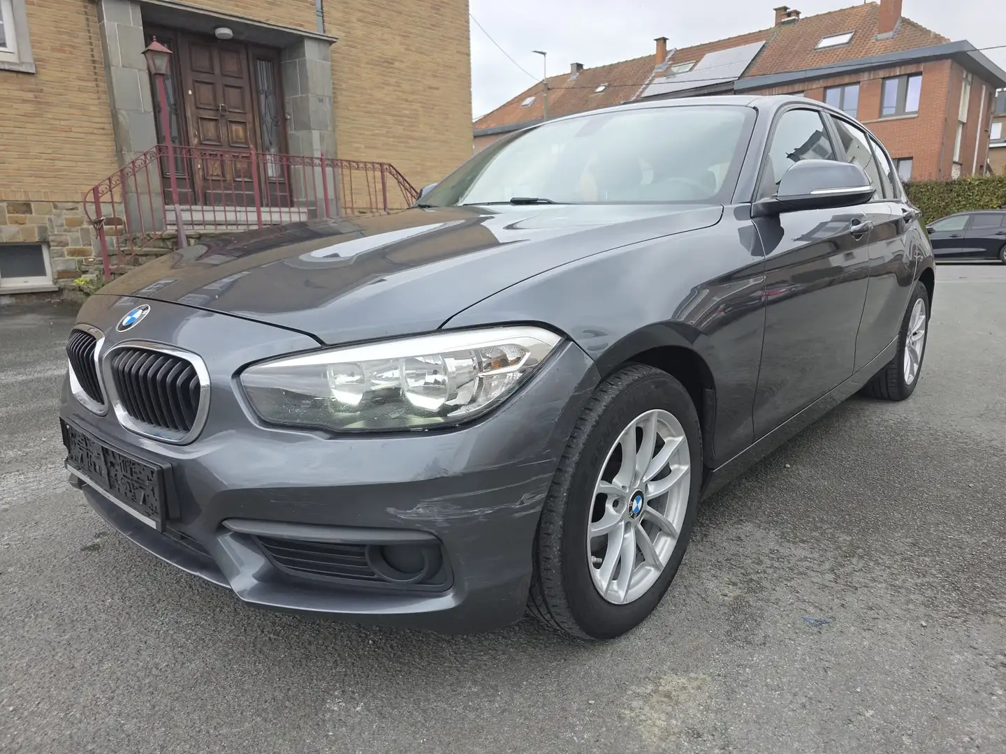 BMW 114 114 d EURO6B Gris - 1