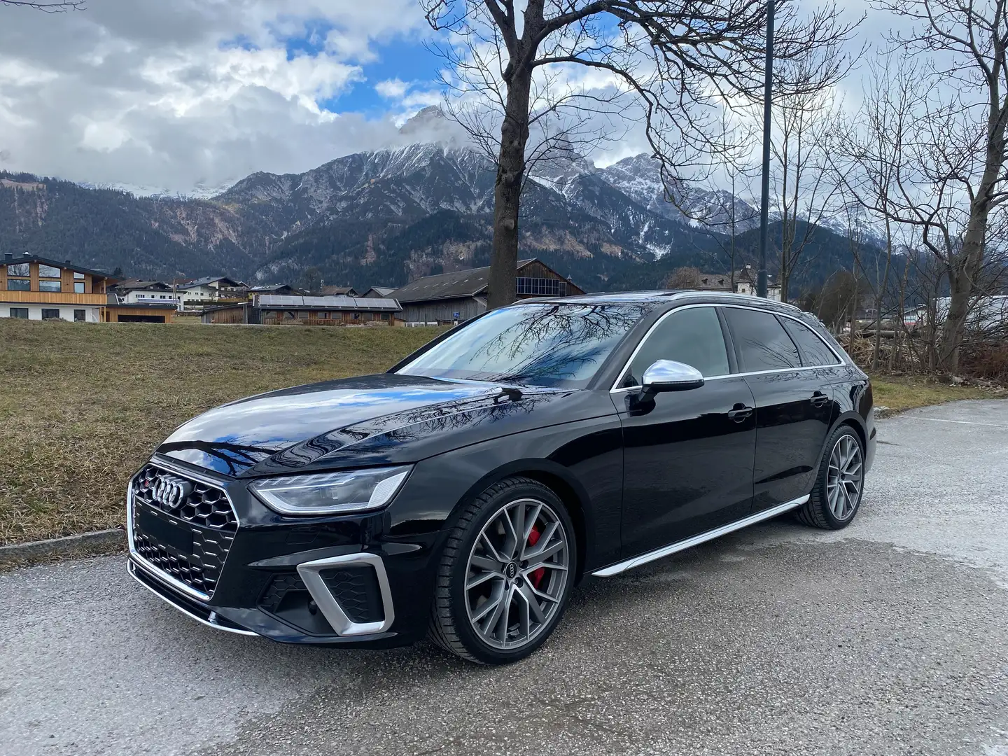 Audi S4 Avant TDI quattro Aut.*Pano*LED*Memory*Alcantara* Чорний - 1