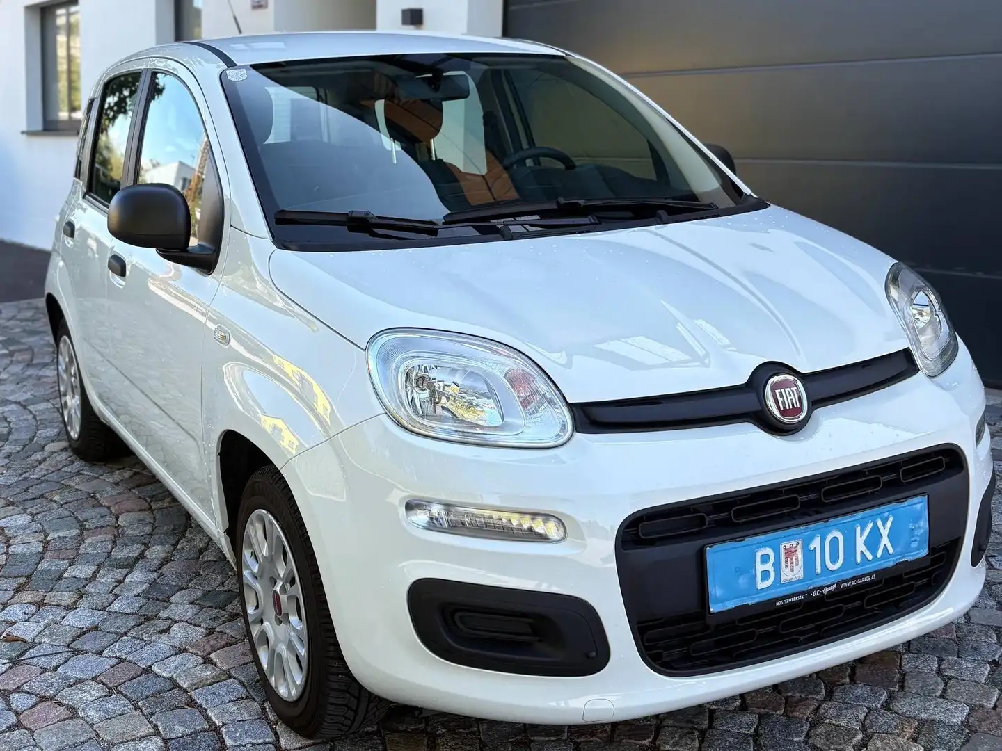 Fiat Panda Panda 1,2 70 Lounge Plus Lounge Plus Weiß - 1