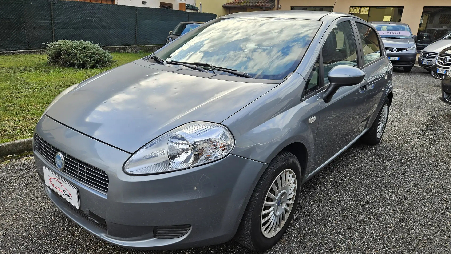 Fiat Punto 1.4 16v 95cv NEOPATENTATI OK Silber - 1