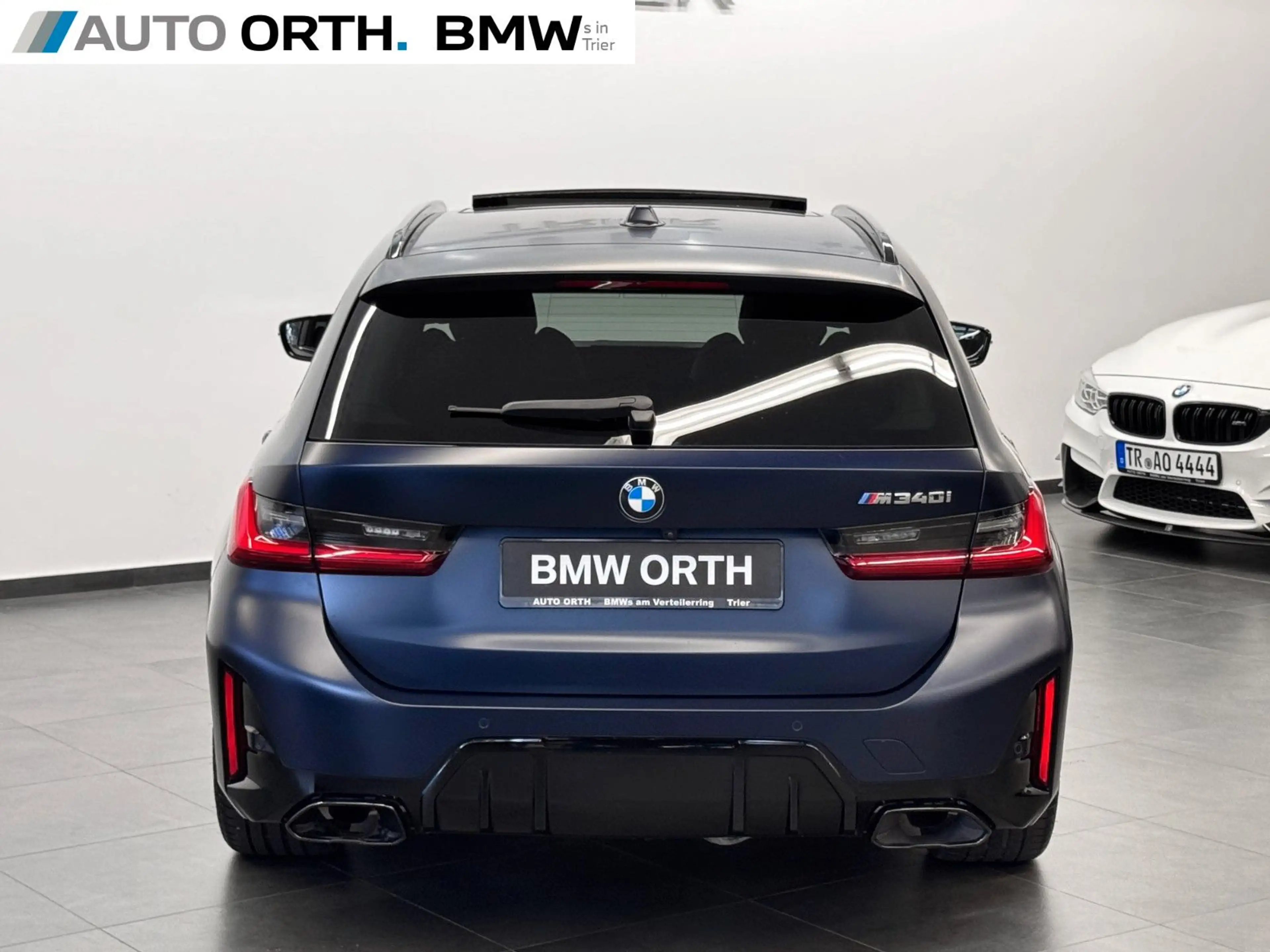 BMW 340 xDrive Touring M-SPORT-PRO **INDIVIDUAL** — photo 9