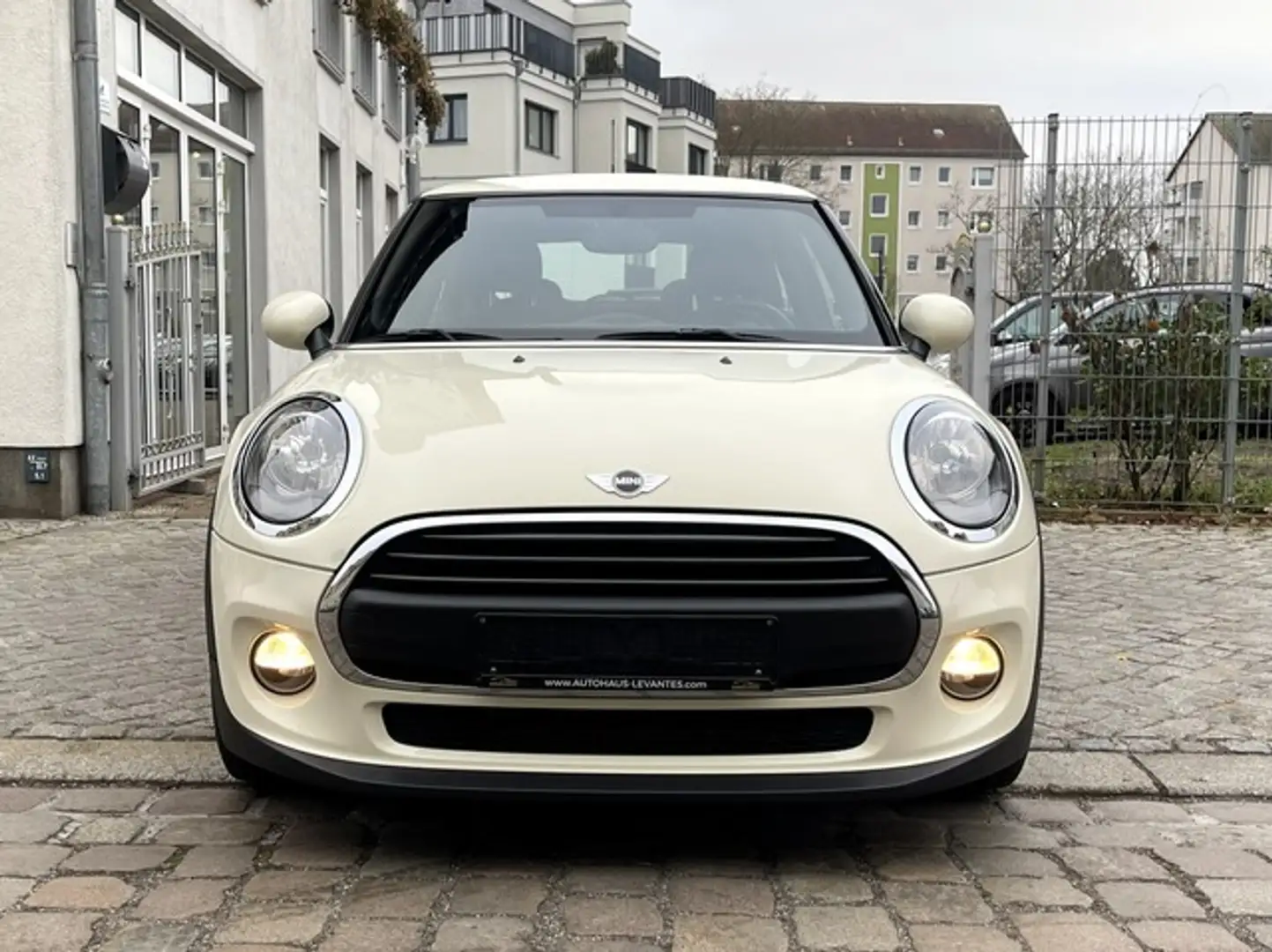 MINI One Blackyard PANO NAVI SITZHZG TEMPOMAT Blanc - 2