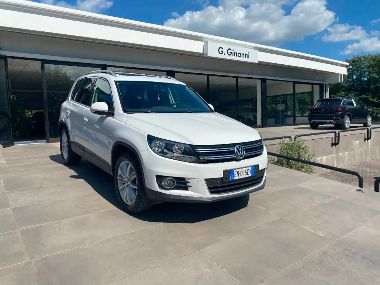 Volkswagen Tiguan Tiguan 2.0 TDI Plus 140 CV Sport & Style BlueMotio Bianco - 1