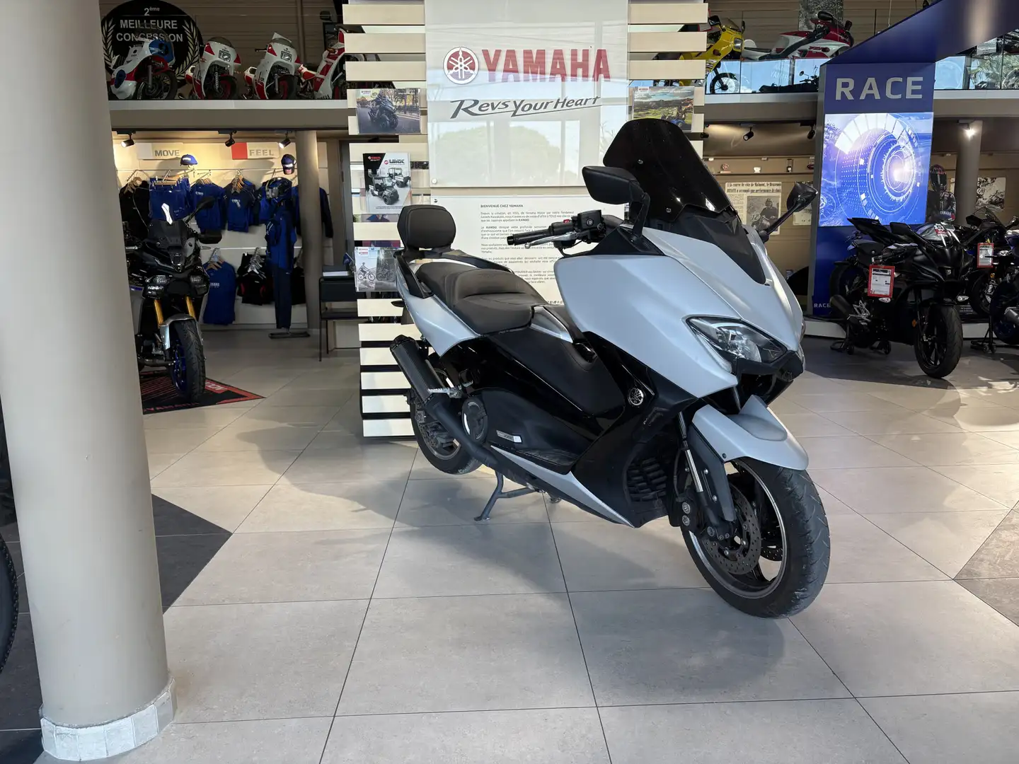 Yamaha TMAX 530 Gris - 2