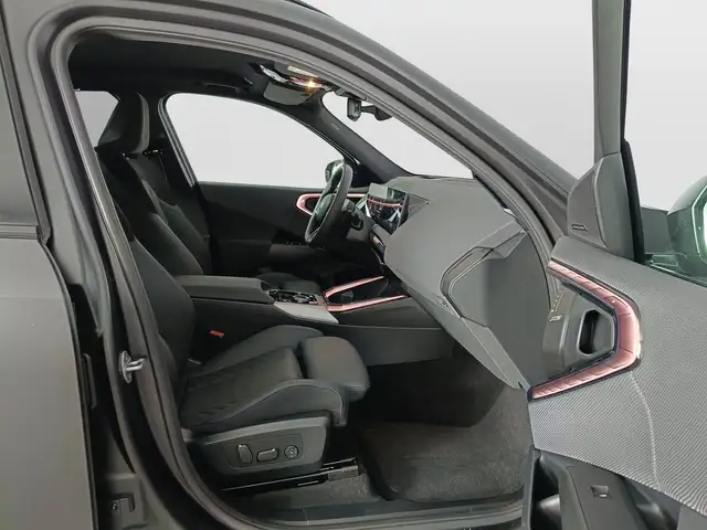 BMW X3 view 11