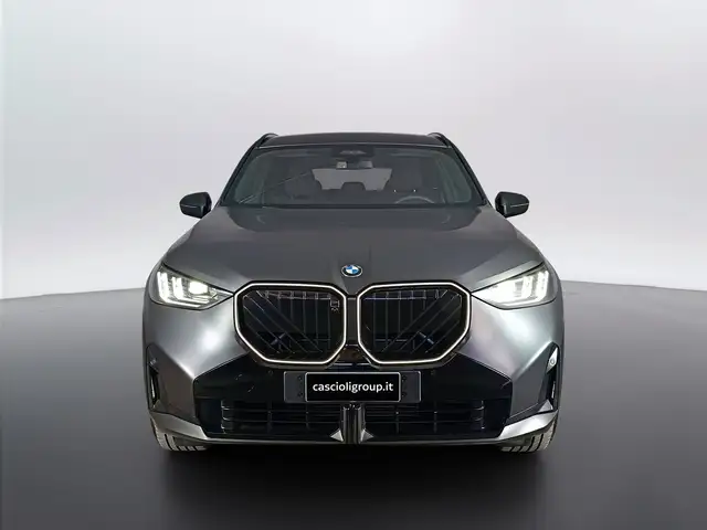 BMW X3 view 2