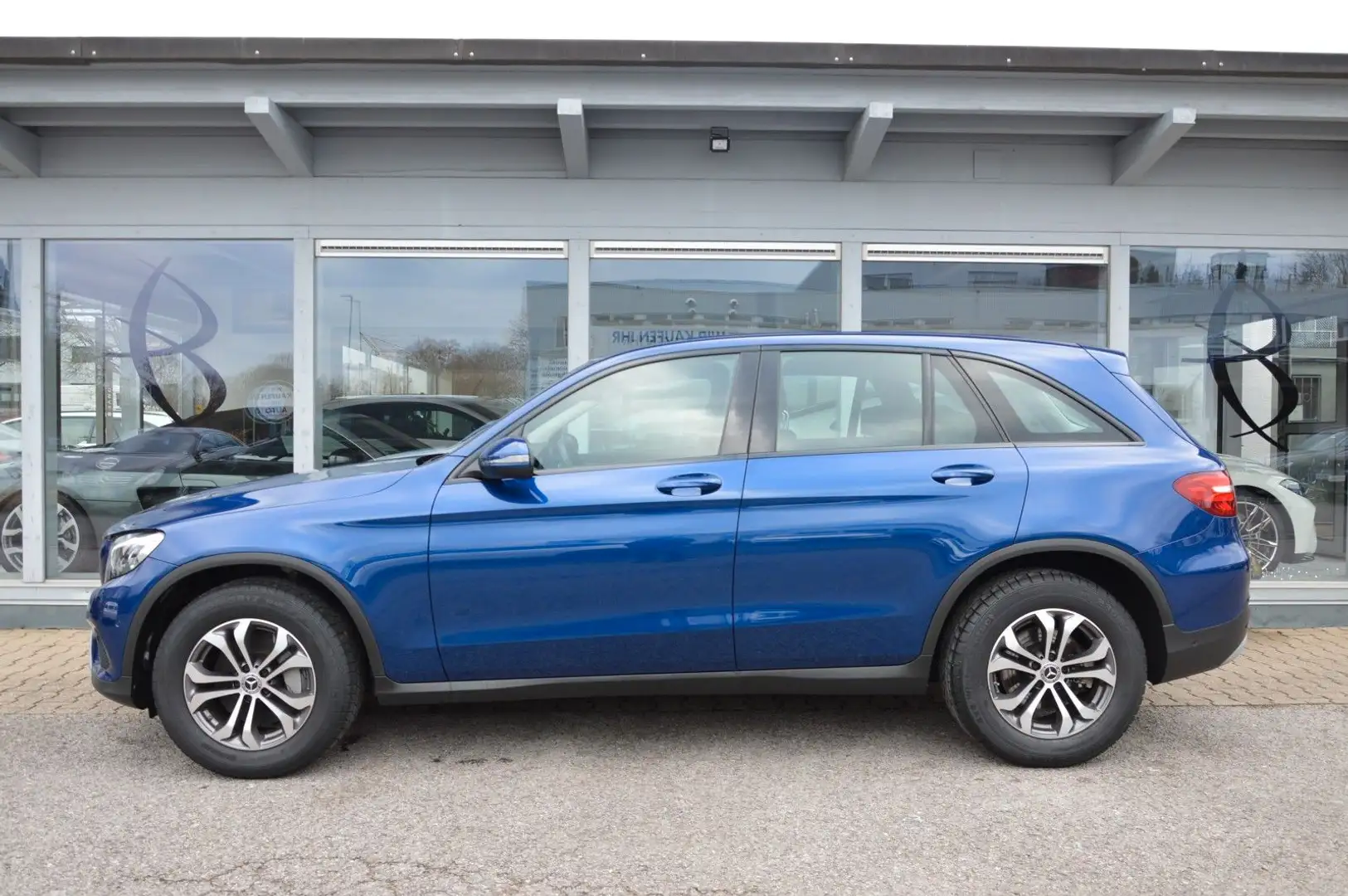 Mercedes-Benz GLC 250 d 4Matic*9G-AUTOMATIK*COMAND*LED*PDC*SHZ Mavi - 2