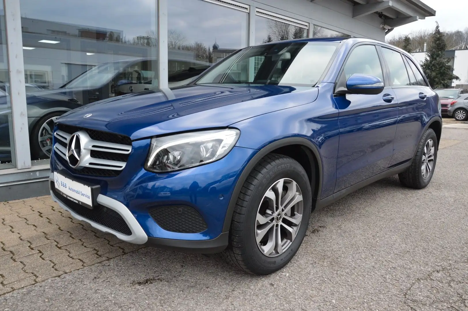 Mercedes-Benz GLC 250 d 4Matic*9G-AUTOMATIK*COMAND*LED*PDC*SHZ Mavi - 1
