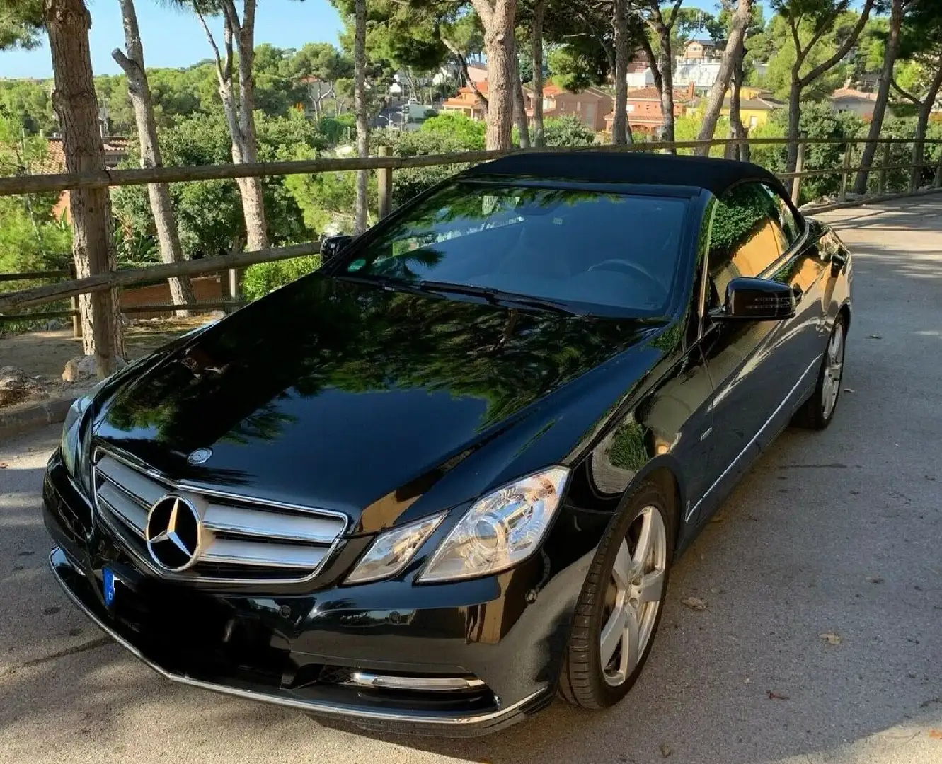 Mercedes-Benz E 250 E 250 Cabrio BlueEFFICIENCY 7G-TRONIC Avantgarde Schwarz - 1