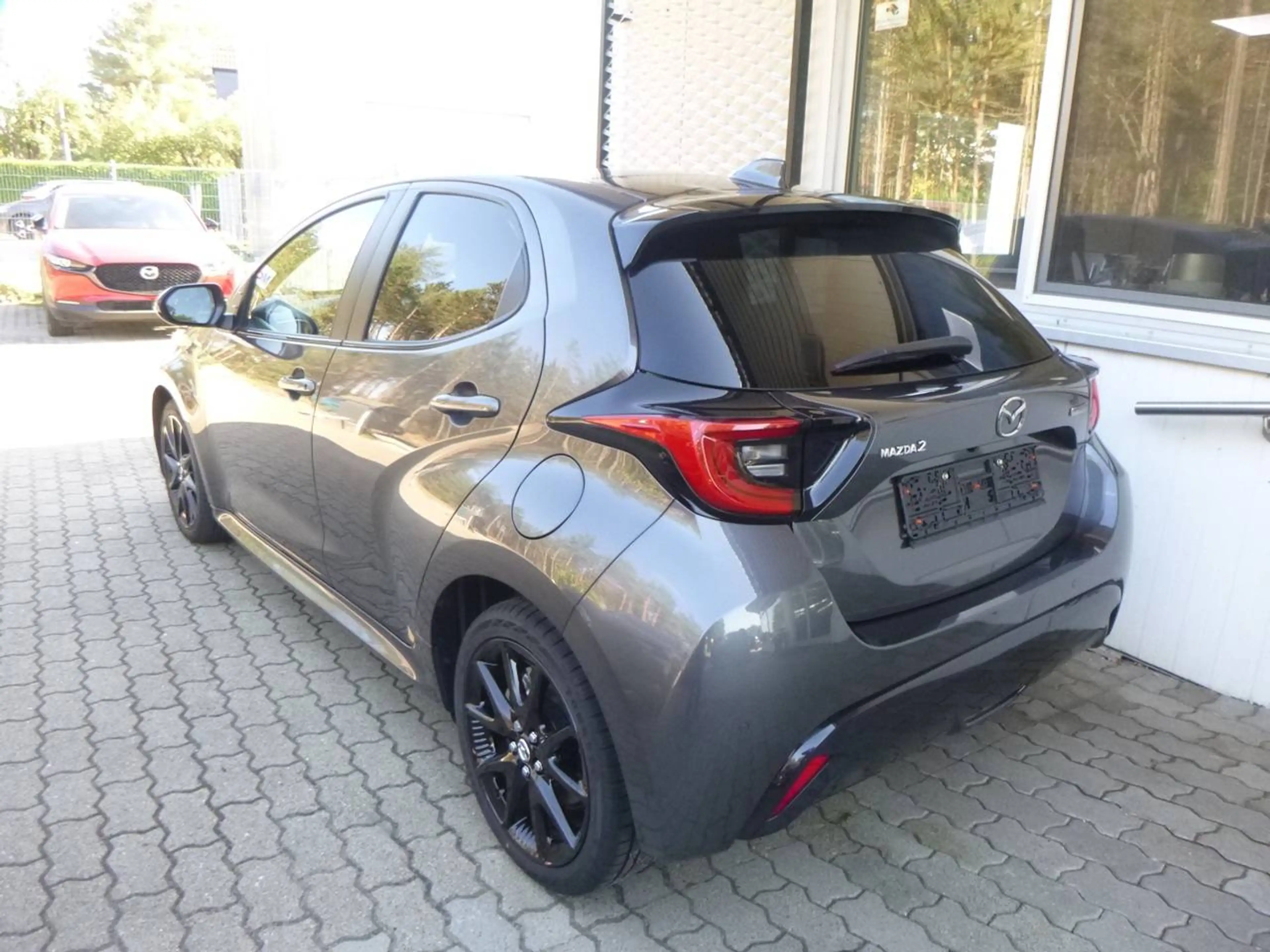 Mazda 2 2 Hybrid Hybrid 1.5 VVT-i 116 CVT HOMURA PLUS — photo 3